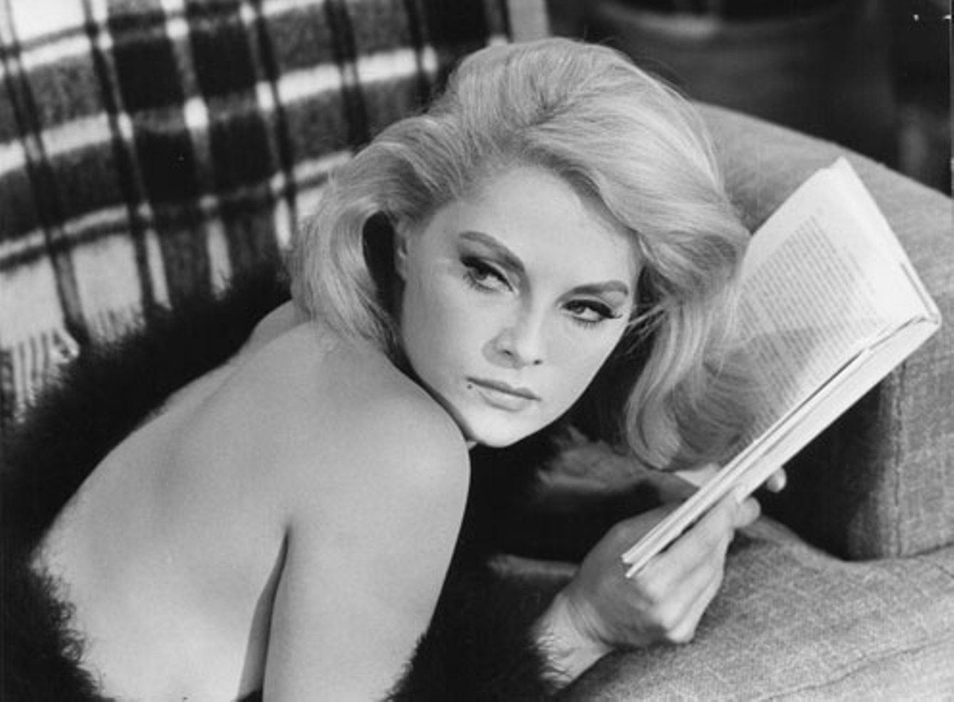 Addio a Virna Lisi