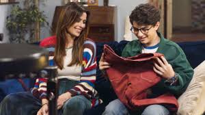 Il ragazzo dai pantaloni rosa