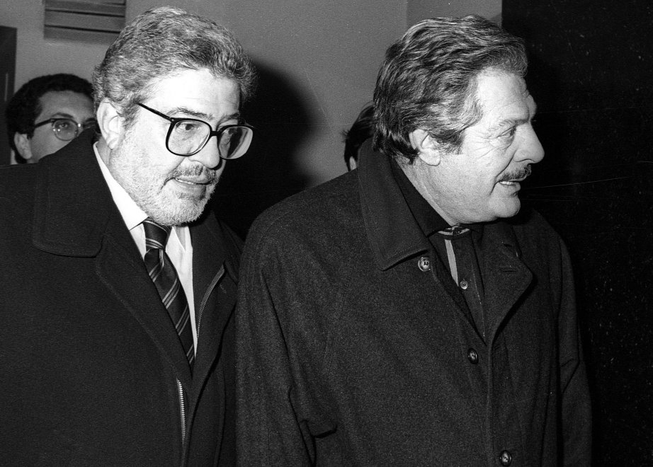 Ettore Scola: Dieci film del Maestro della Commedia Agrodolce Italiana e lo Scrittore di Anime